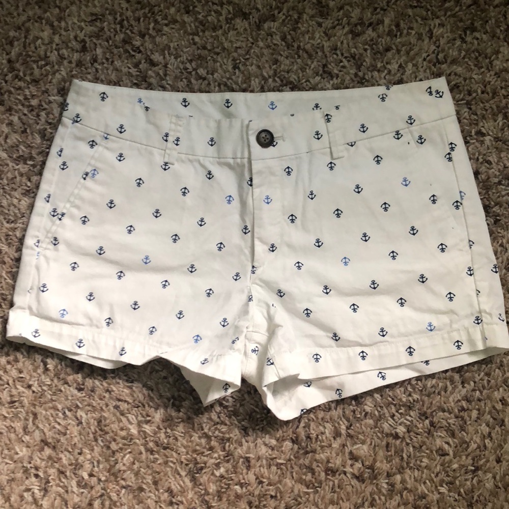 White and blue anchor shorts